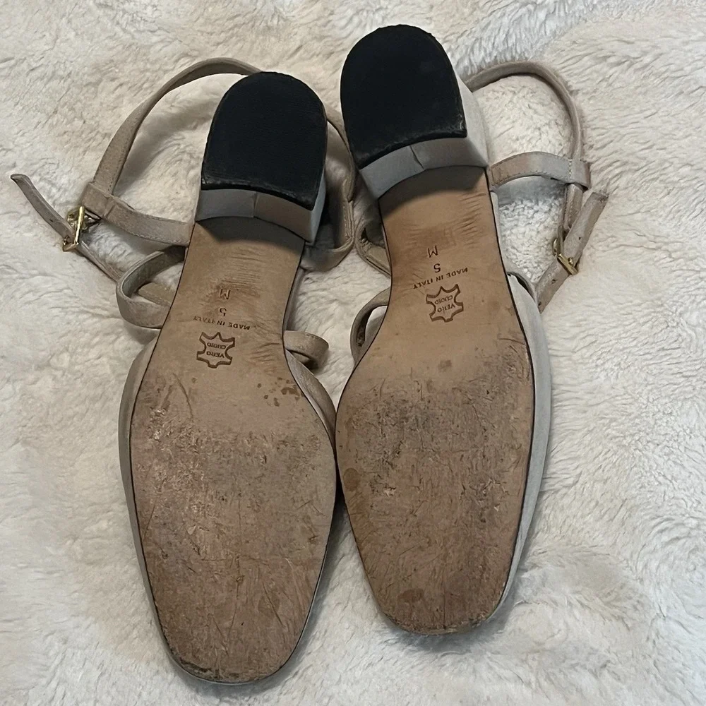 Adrienne Vittadini Classic Tan, Closed Toe‎ Heel And Ankle Strap Size 5M
